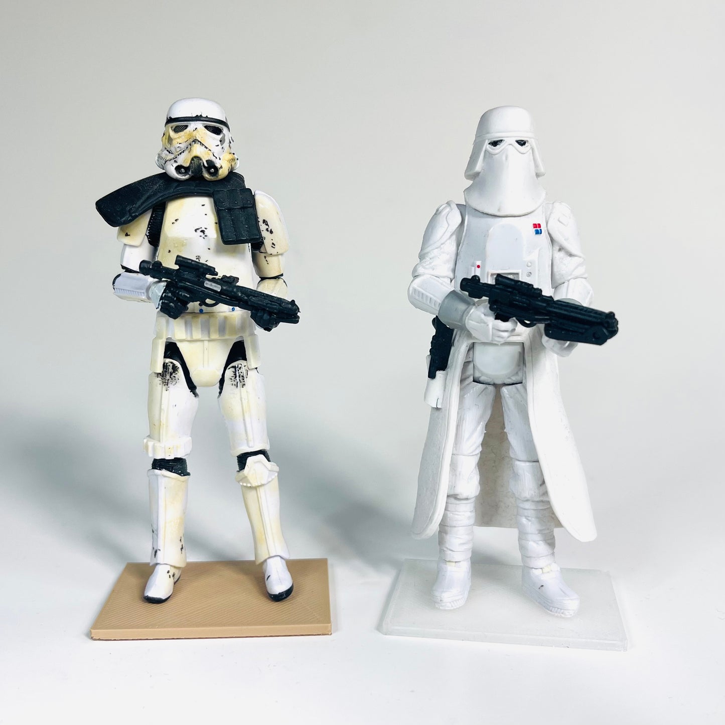 3.75" Standard Heel / Toes, Attention Action Figure Stand (#8) 10-100 Pieces